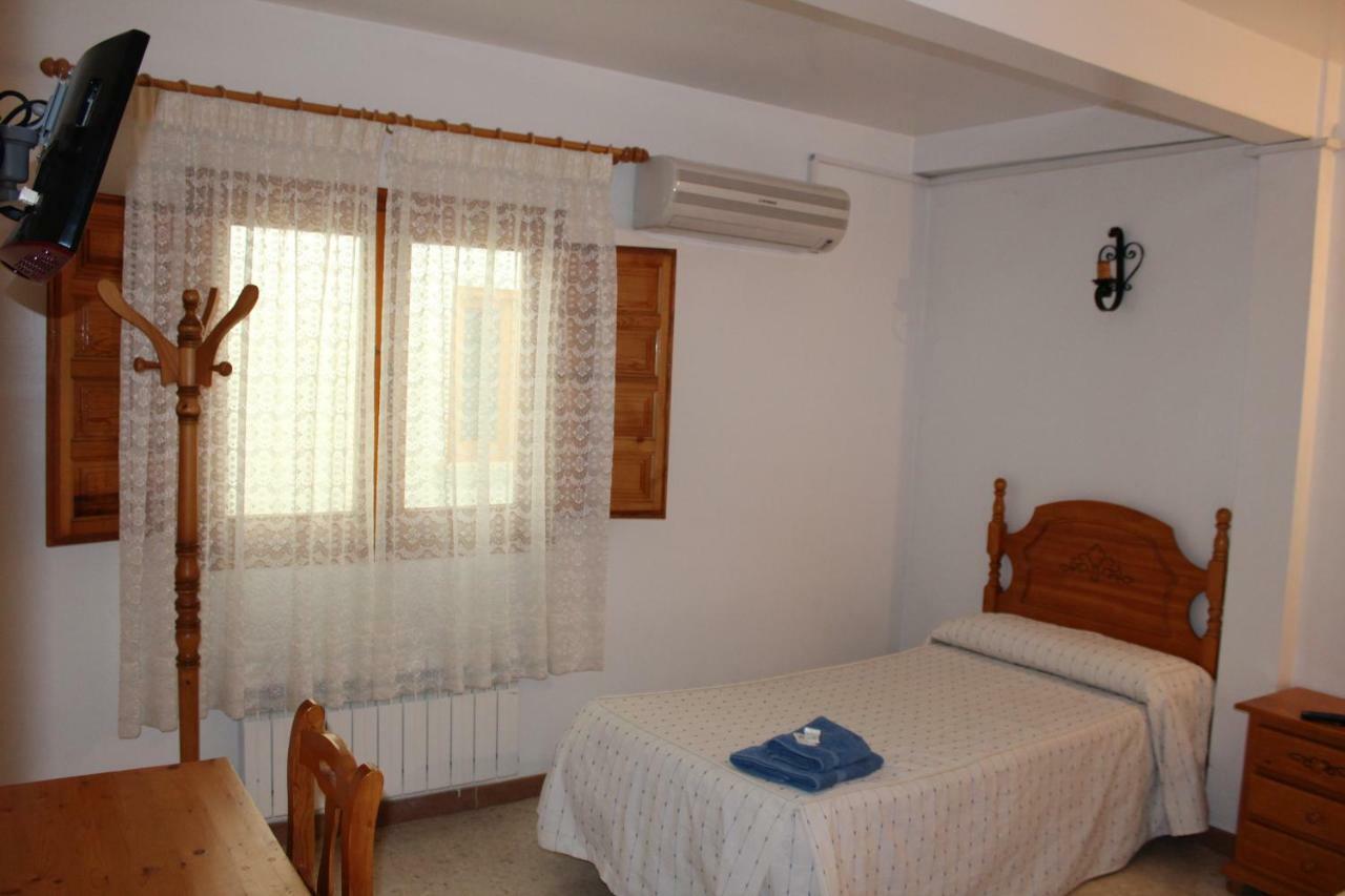 Posada Manolon Santa Cruz de Moya Dış mekan fotoğraf